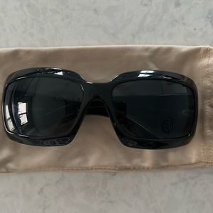 Chanel sun glasses- women - pre-owned.